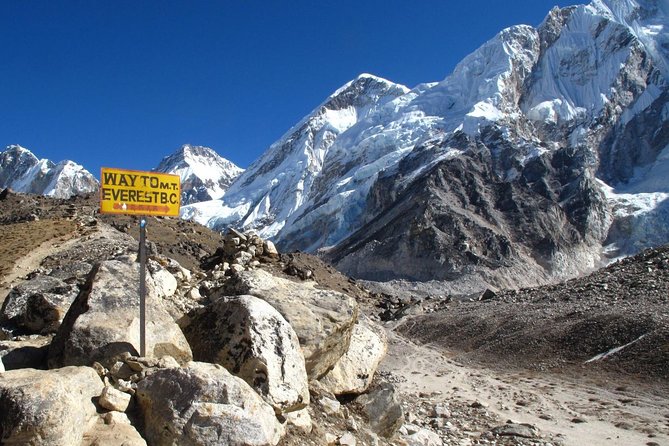 Everest Base Camp Lifetime Adventure Trek - Accommodations and Meals