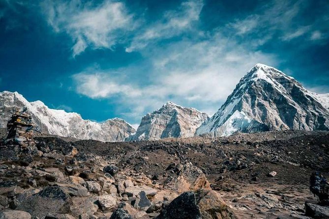 Everest Base Camp Trek for Beginners: 11-Day Itinerary - Day 2: Flight to Lukla and Trek to Phakding