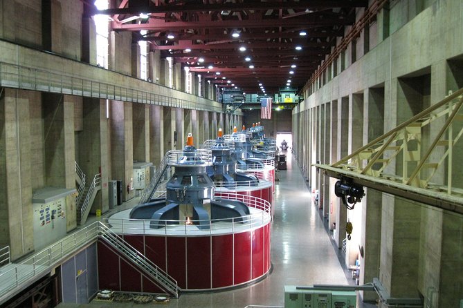 Exclusive: Private Tour of Las Vegas and the Hoover Dam - Explore Hoover Dam in Depth