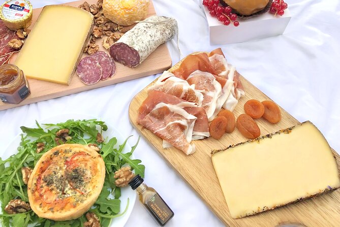 Experience a Decadent French Picnic With Wine Pairing in Paris - Meeting and Pickup Information