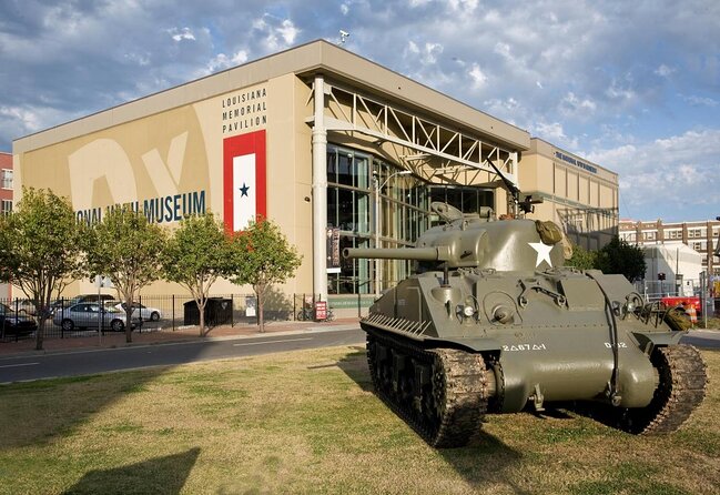 Expressions of America - Outdoor Sound & Light Show at The National WWII Museum - Show Schedule and Duration