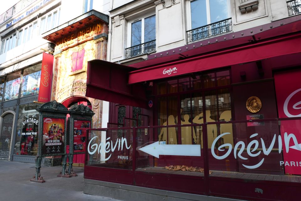 Family Tour of Paris Old Town and Grévin Museum - Experience Highlights