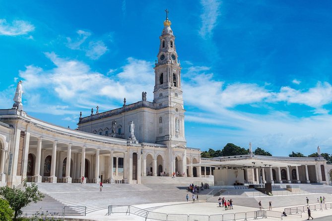 Fátima, Nazaré & Óbidos Private Tour - Start Time Information