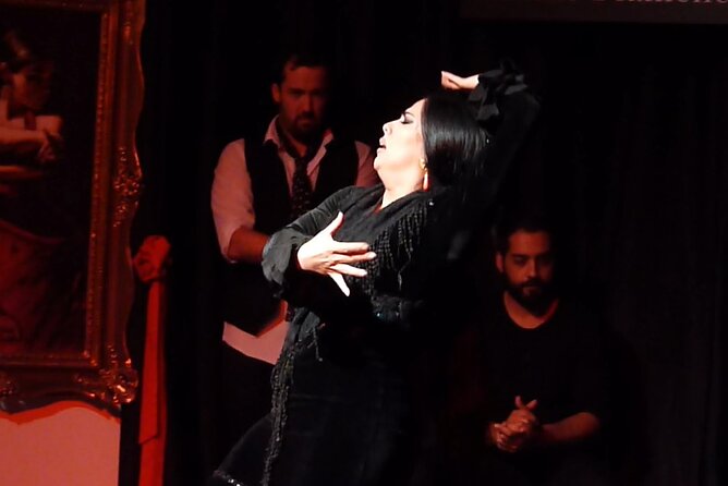 Flamenco in the Center of Granada - Flamenco Workshops in Granada