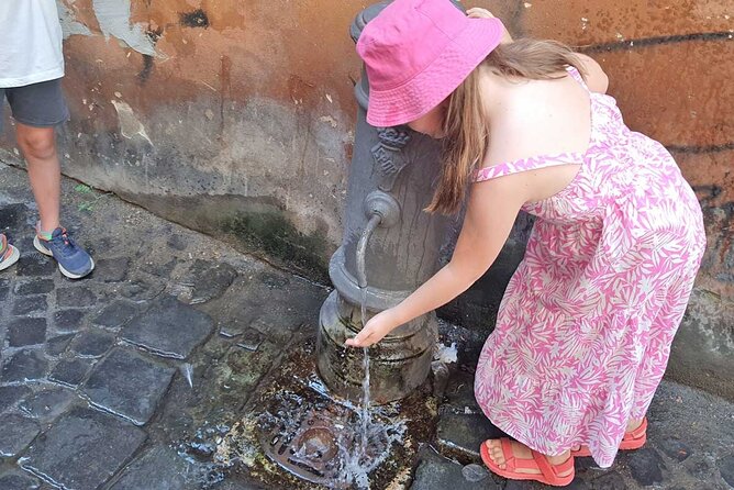 Fountains & Squares of Rome Tour for Kids With Pantheon Trevi Navona & Gelato - Family-Friendly Activities