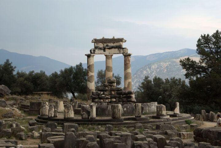 From Athens: Private Delphi and Thermopylae Guided Day Trip - Tour Highlights