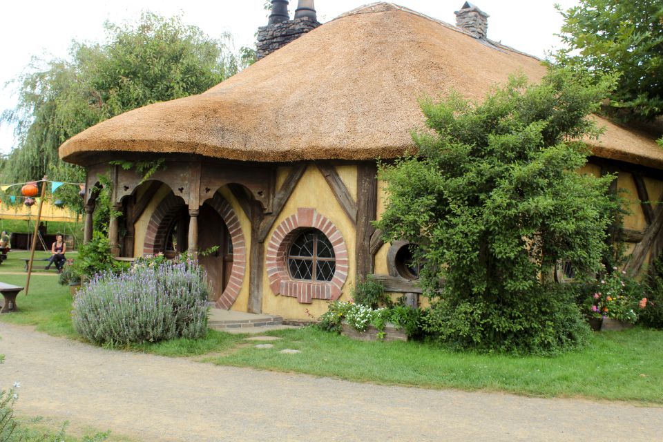 From Auckland: Hobbiton & Rotorua Tour With Lunch at Te Puia - Booking and Logistics