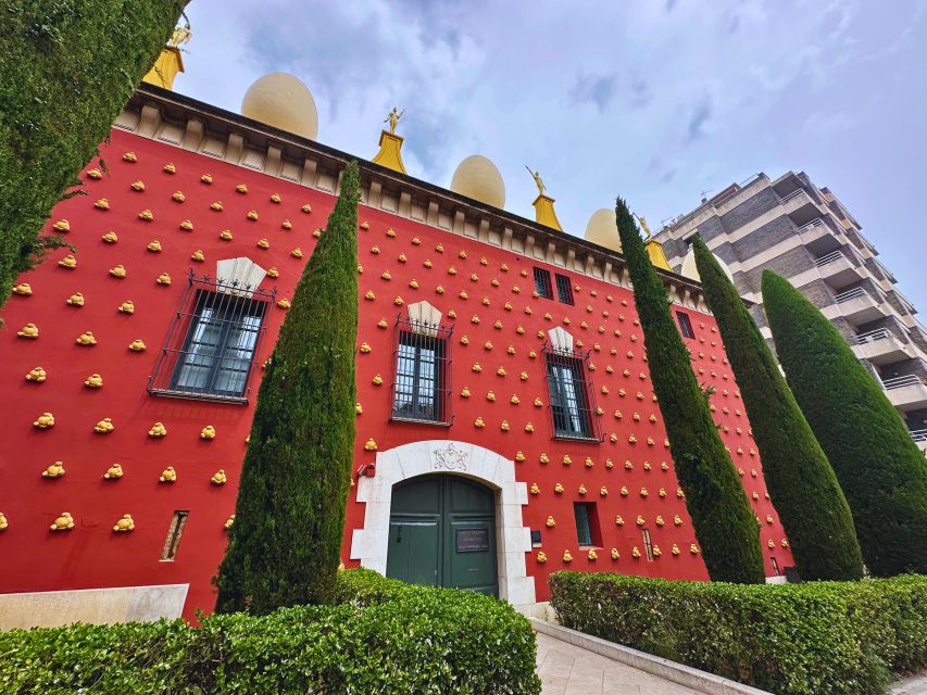 From Barcelona: Dalí and Medieval Girona Private Day Trip - Exclusive Private Group Experience