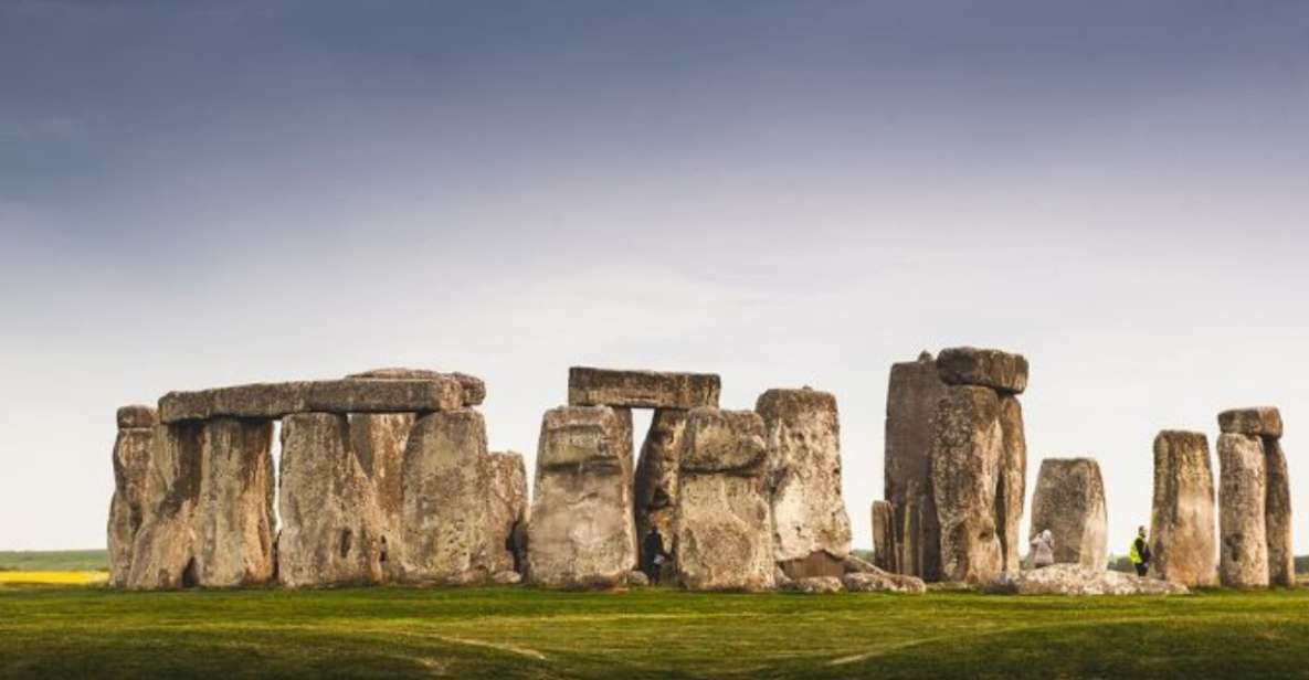 From Bristol: Stonehenge and Cotswold Villages Day Tour - Tour Inclusions