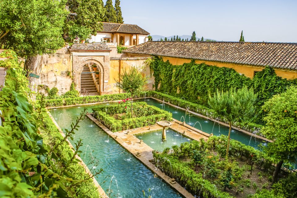 From Costa Del Sol: Granada, Alhambra Nasrid Palaces Tour - Full Tour Description