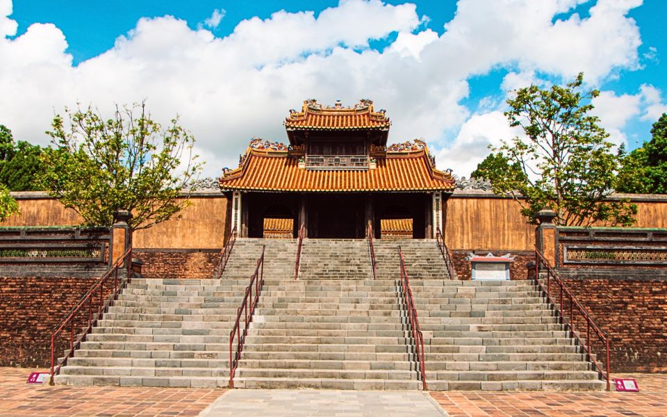 From Hue: Visit 3 Famous Pagodas of Hue & Tu Duc Tomb - Discovering Thien Mu Pagoda