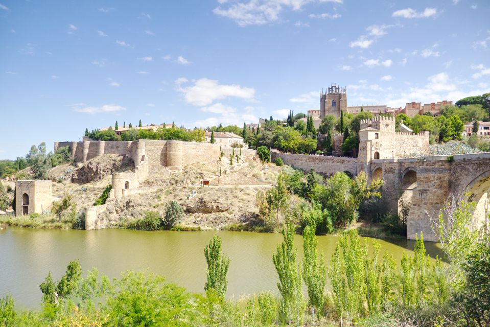 From Madrid: Toledo and Segovia With Optional Entry Tickets - Customer Reviews Summary