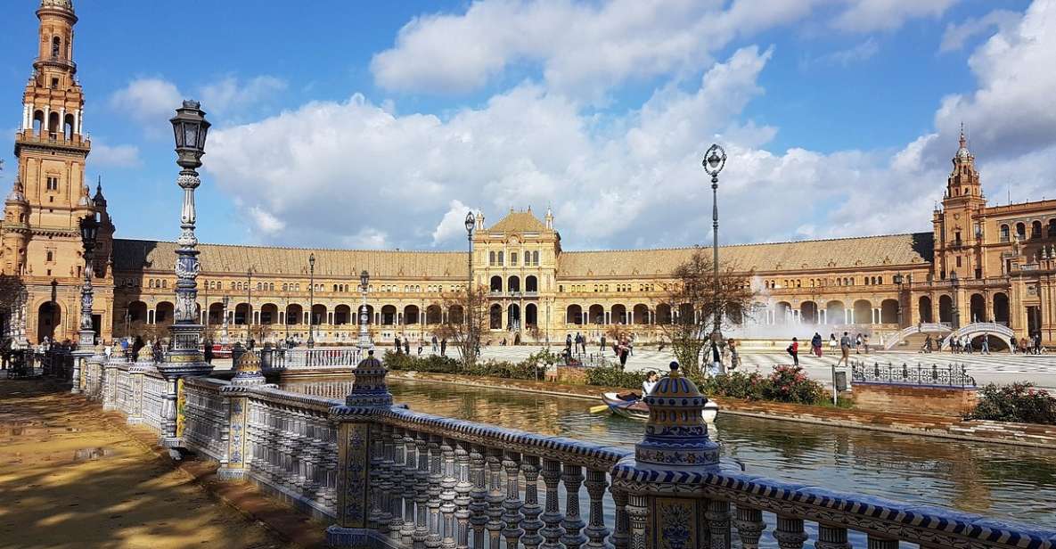 From Malaga: Seville Day Trip With Real Alcázar Tickets - Live Tour Guide and Accessibility