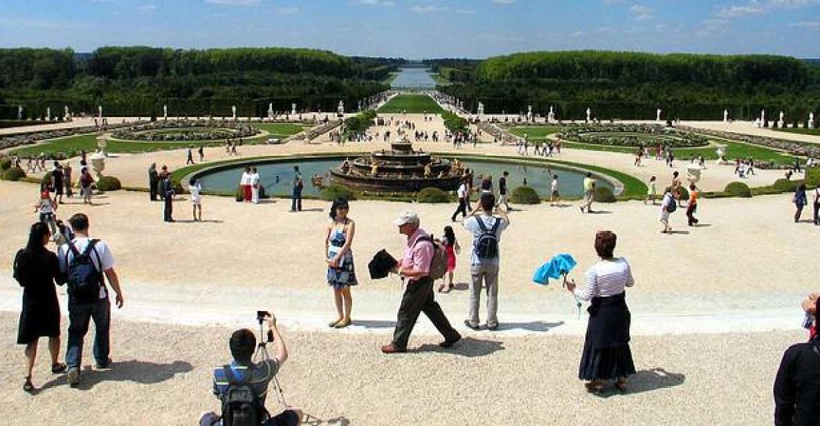 From Paris: Versailles Guided Tour by Deluxe Minibus - Experience