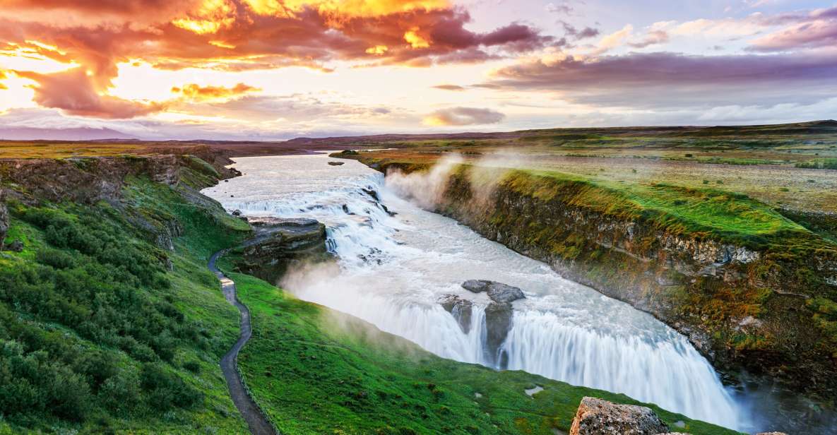 From Reykjavik: Golden Circle & Geothermal Bakery Tour - Description