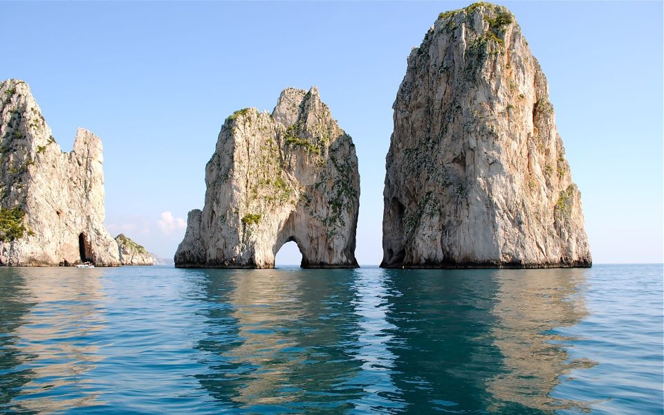 From Sorrento: Capri and Positano Private Day Cruise - Duration and Languages