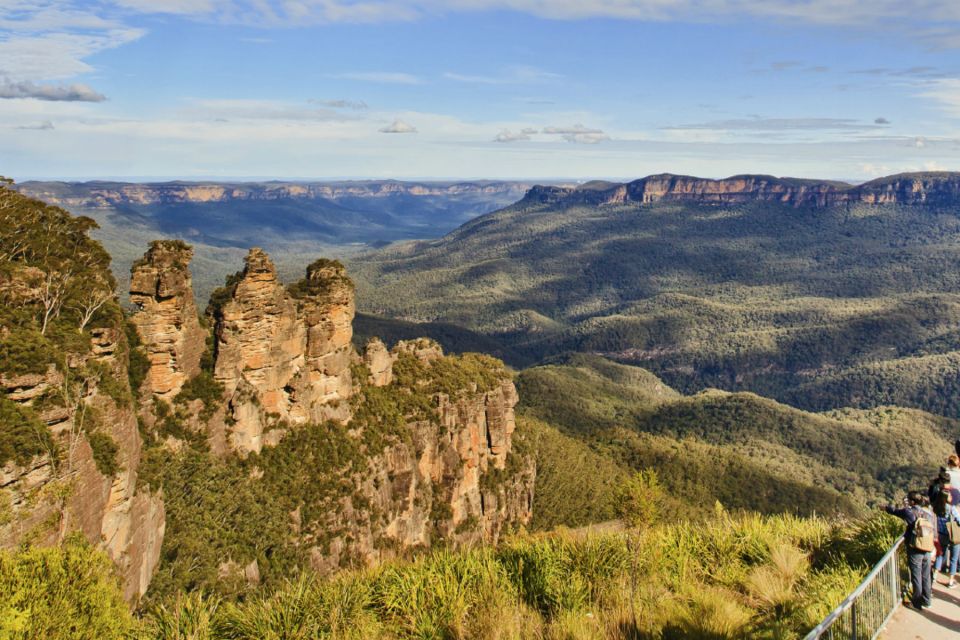 From Sydney: Full Day Blue Mountains Tour in SUV - Wildlife Encounter