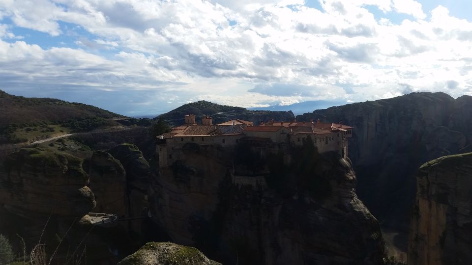 From Thessaloniki: Meteora Small Group Day Trip - Itinerary Highlights