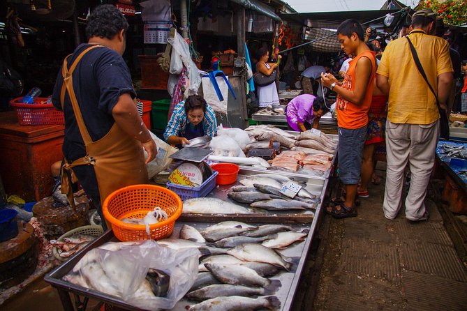 Full Day Folding Umbrella Market and Amphawa Floating Market - Pricing Details