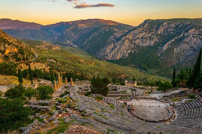 Full-Day Private Tour to Delphi and Thermopylae - Itinerary Overview