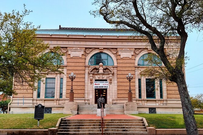 Galveston Mansions and Murder Walking Tour - Meeting and Pickup Details