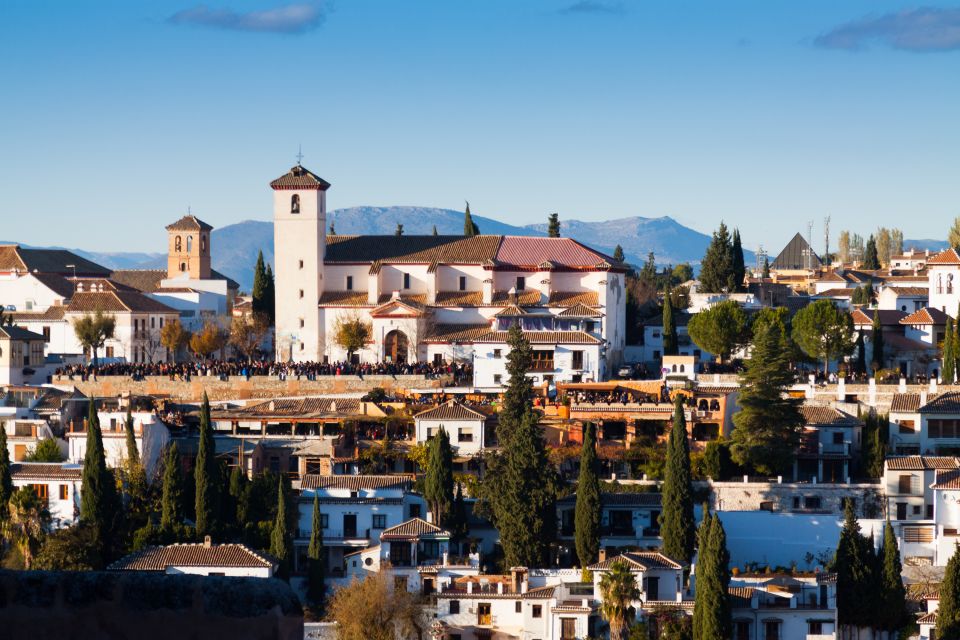 Granada: Albaicín and Sacromonte Walking Tour - Itinerary Highlights