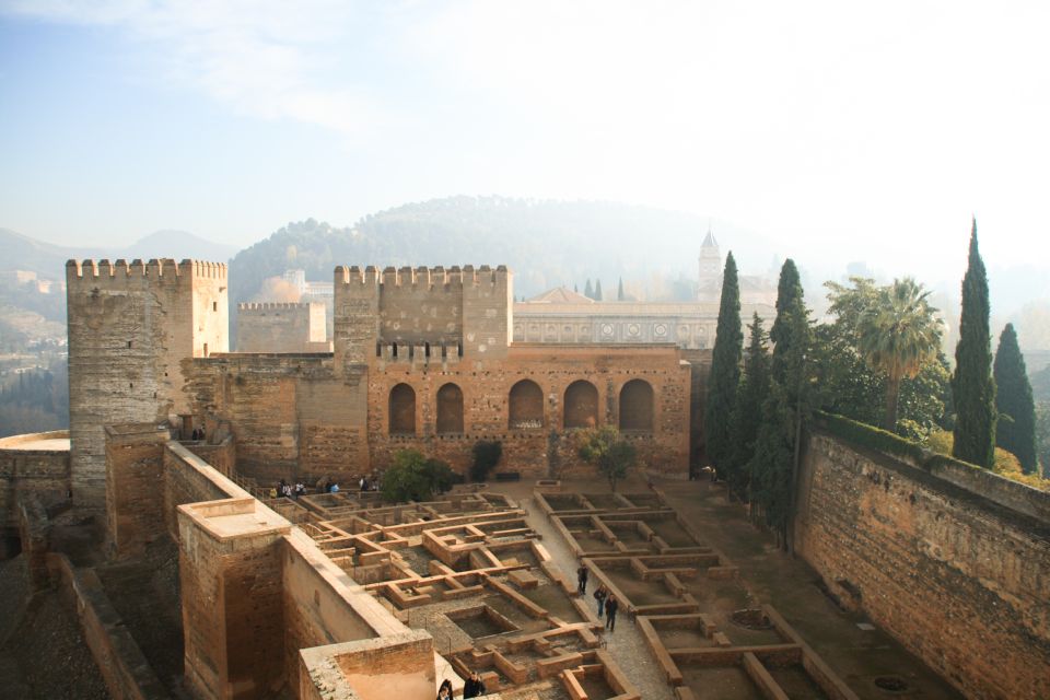 Granada: Alhambra Full Complex & Andalusi Monuments Tickets - Experience Highlights