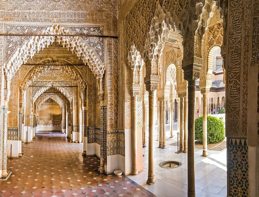 Granada: Alhambra & Nasrid Palaces Tour With Tickets - Language and Reservation Details
