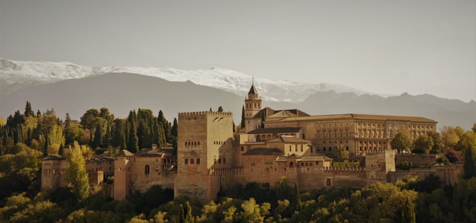 Granada: Guided Albaicin, Sacromonte, and Viewpoints Tour - Tour Details