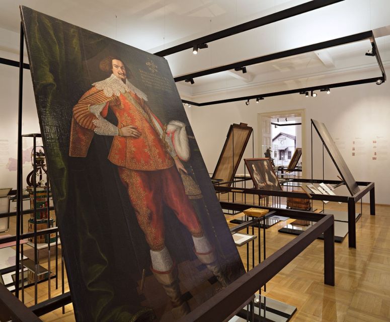 Graz Museum: Private Guided Tour - Experience Highlights