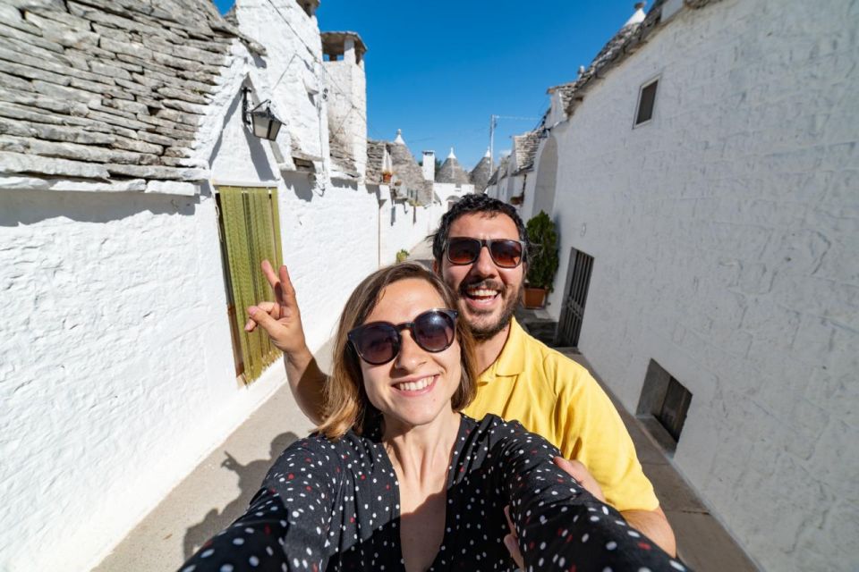 Guided Alberobello Walking Tour for Couples - Itinerary Highlights