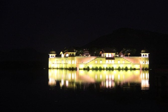 Guided Night Tour of Jaipur With Optional Street Food Tasting - Highlights of the Night Tour