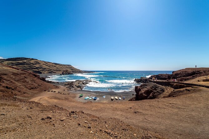 Half Day Timanfaya Volcanic Tour With Wine Tasting - Itinerary Highlights