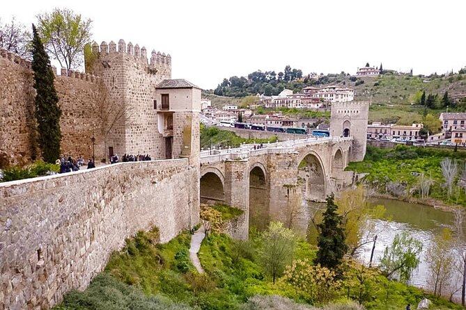 Half Day Tour of Toledo With Guided Visit to the Cathedral - Expert Guided Tour