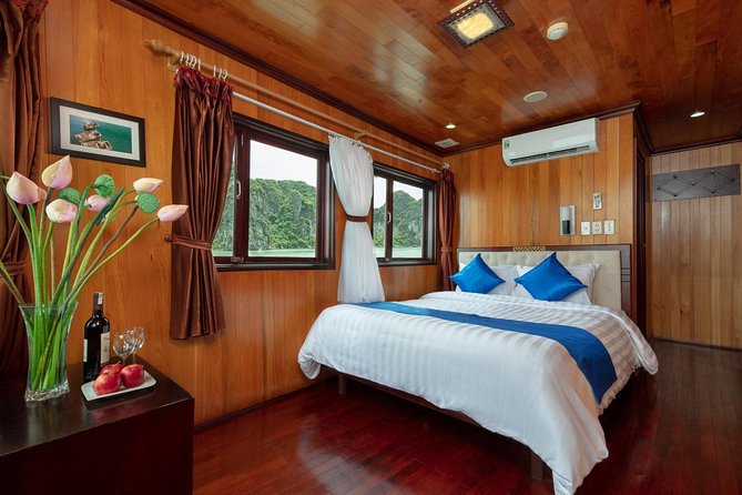 Halong Bay Deluxe Cruise 2 Days/ 1 Nights: Full Meals, Kayaking & Swimming - Transportation and Meeting Points