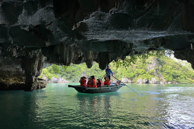 Halong Bay Luxury Day Cruise With Buffet Lunch and Limousine Bus - Necessary Items