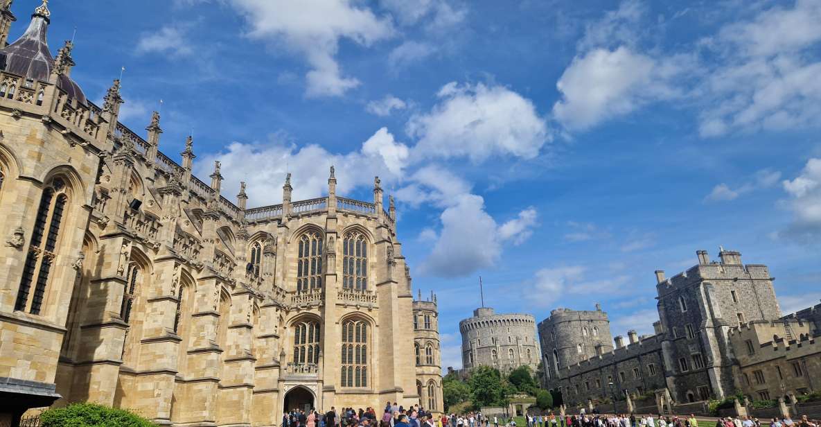 Hampton Court and Windsor Castle, a Right Royal Day Out. - Tour Details