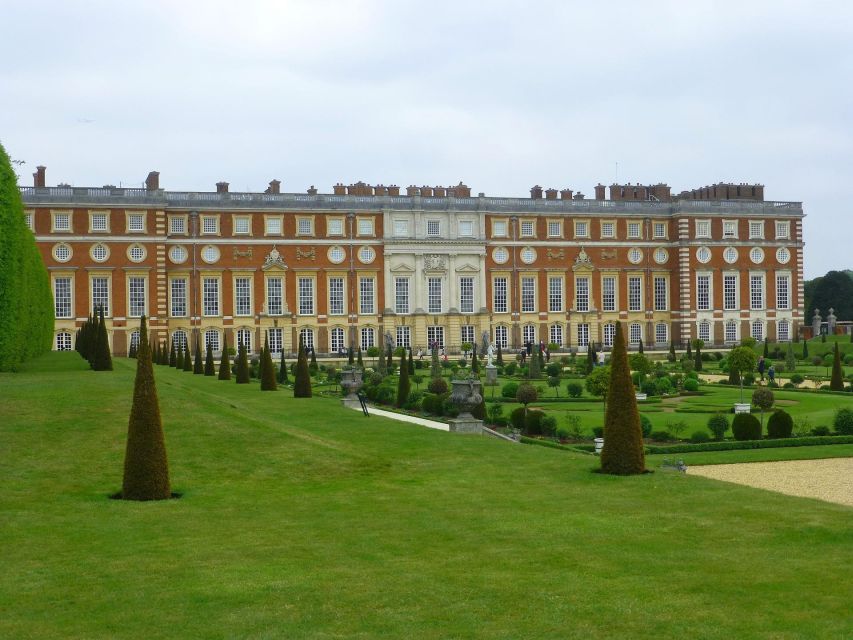 Hampton Court Palace Private Tour With Fast Track Entry - Itinerary