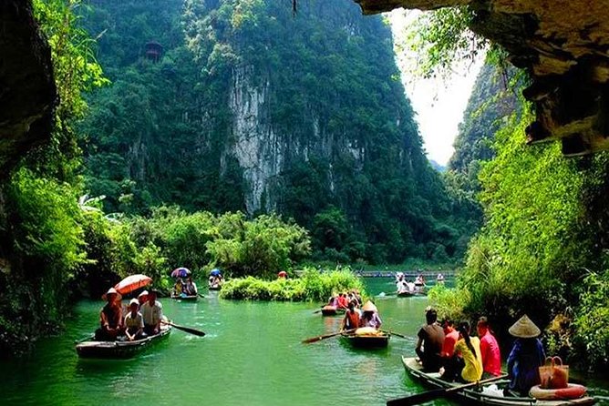 Hanoi - Hoa Lu - Tam Coc - Mua Cave - 1 Day / By Luxury Limousine & Small Group - Tam Coc Boat Trip
