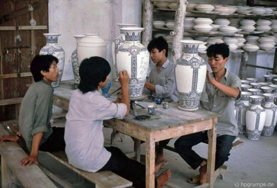 Hanoi : Incense Village & Bat Trang Ceramic Private Day Trip - Tour Guide Expertise