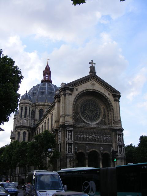 Haussmannian Paris 2-Hour Private Walking Tour - Meeting Point and Guide Identification