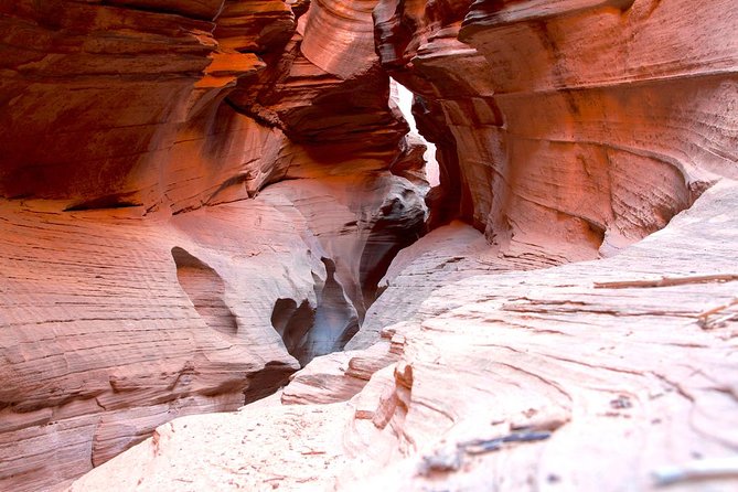Hiking in Kanab: Walk and Photograph the Incredible Wire Pass Slot Canyon! - Tips for Photographing the Slot Canyon
