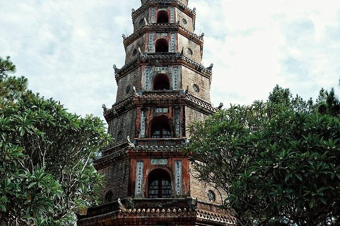 Hue Private Tour to Thuy Bieu Village 1 Day - Thien Mu Pagoda Visit