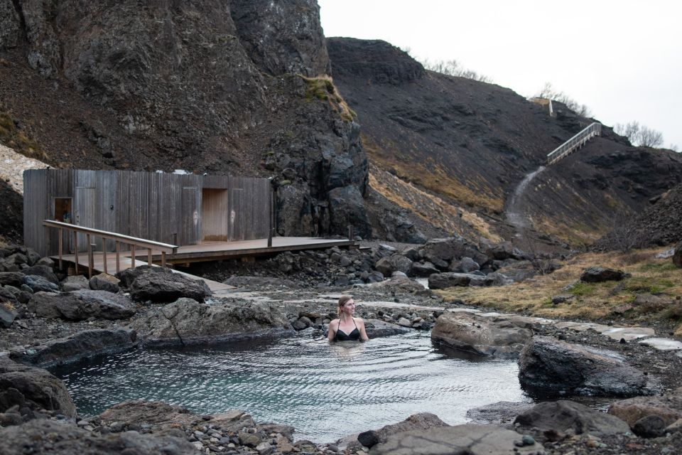 Husafell: Canyon Baths Soak With Short Highlands Hike - Tour Description