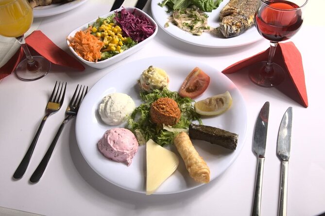 Istanbul Bosphorus Dinner Cruise Turkish Night With Private Table - Turkish Night Entertainment Highlights