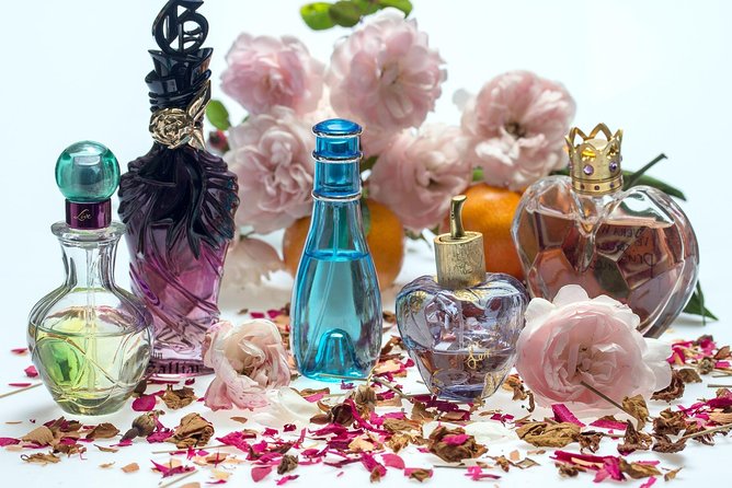 Italian Perfume Workshop in Milan - Inclusions and Logistics Provided