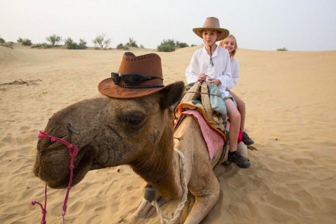 Jaisalmer Luxury Overnight Camping - Indulge in Lavish Buffet Dinner