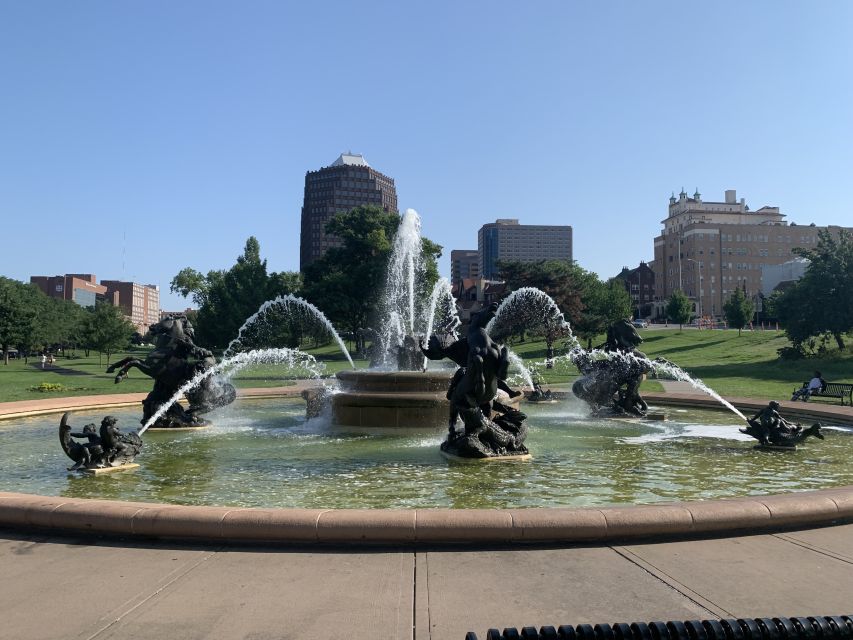 Kansas City: Scavenger Hunt and Interactive Tour - Experience Highlights