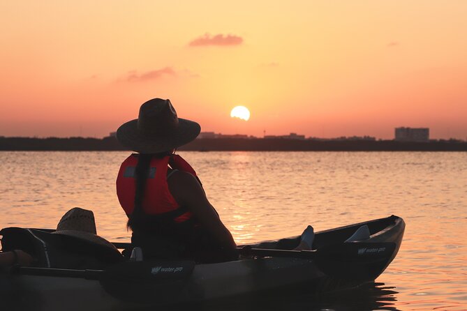 Kayak Tour at Sunset in Cancun - Health Concerns and Accessibility