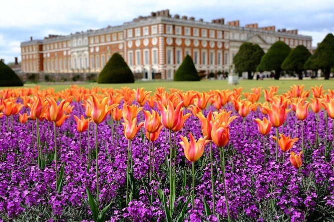 Kid-Friendly Hampton Court Palace Tour in London With Blue Badge Guide - Interactive Childrens Activities